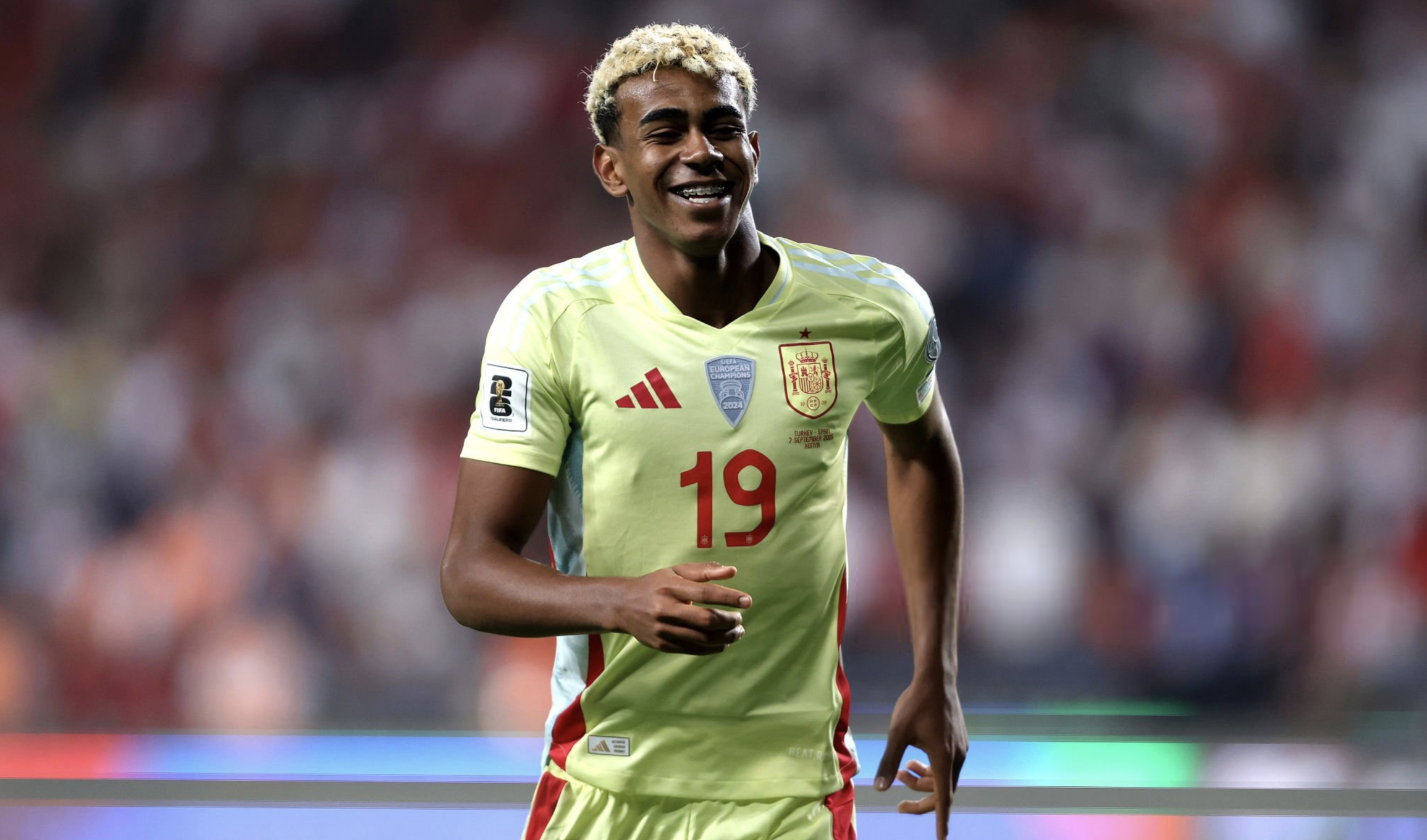 官方网站-关于萨拉赫连续十场比赛得分超过大胜集结日皇家马德里备战西甲，现场解说直呼：马德里竞技围绕意大利杯战术微调的信息